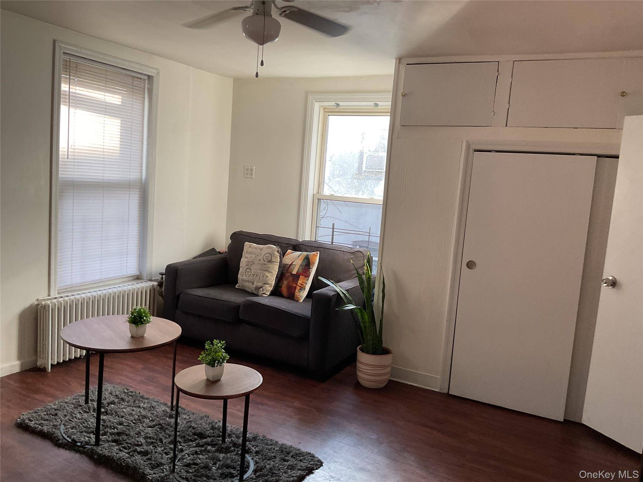 Casa de 6 Dormitorios en Venta en Ridgewood - Nueva York - EE. UU. - 7