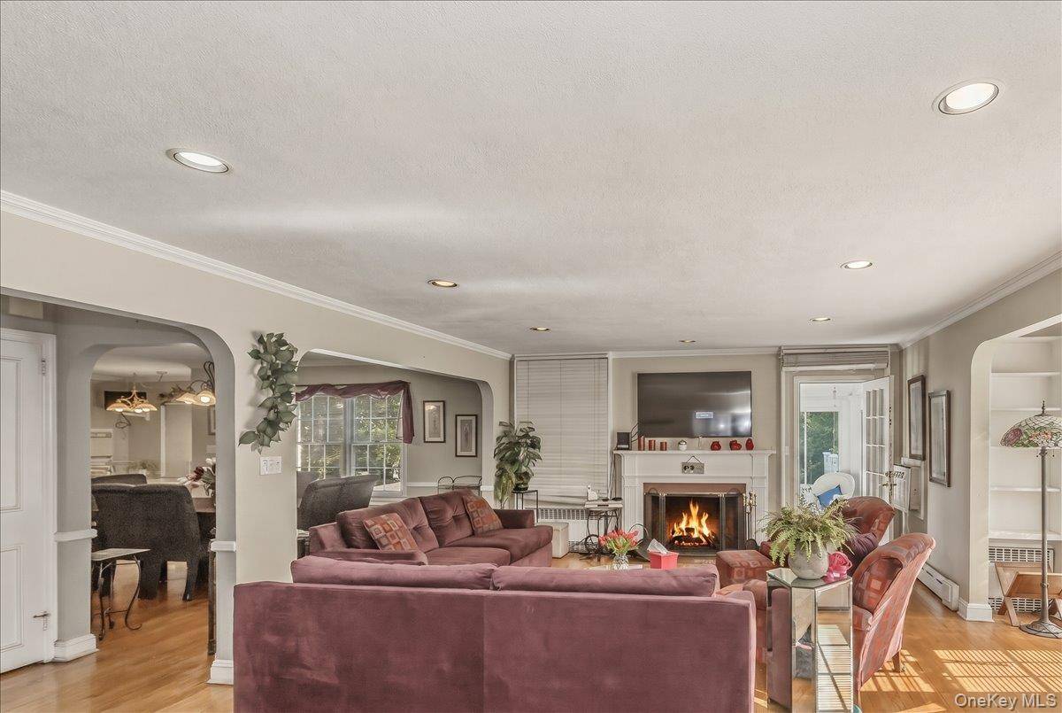 Casa com 6 Quartos à Venda em Rockville Centre - Nova Iorque - EUA - 4