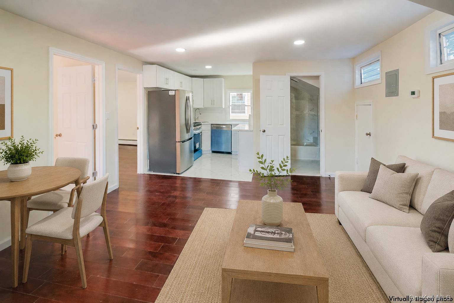 6 Bedroom Home for Sale in Saint Albans - New York - USA - 5