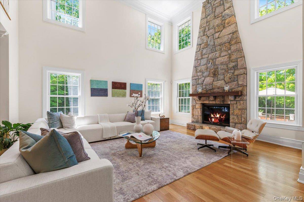 Casa de 6 Dormitorios en Venta en Scarsdale - Nueva York - EE. UU. - 3