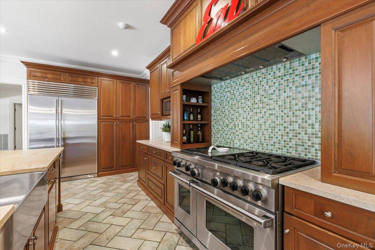 Casa de 6 Dormitorios en Venta en Scarsdale - Nueva York - EE. UU. - 8