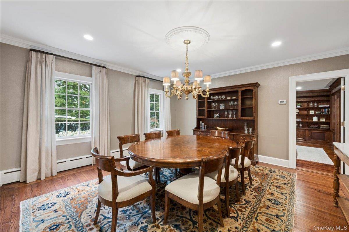 6 Bedroom Home for Sale in Scarsdale - New York - USA - 5