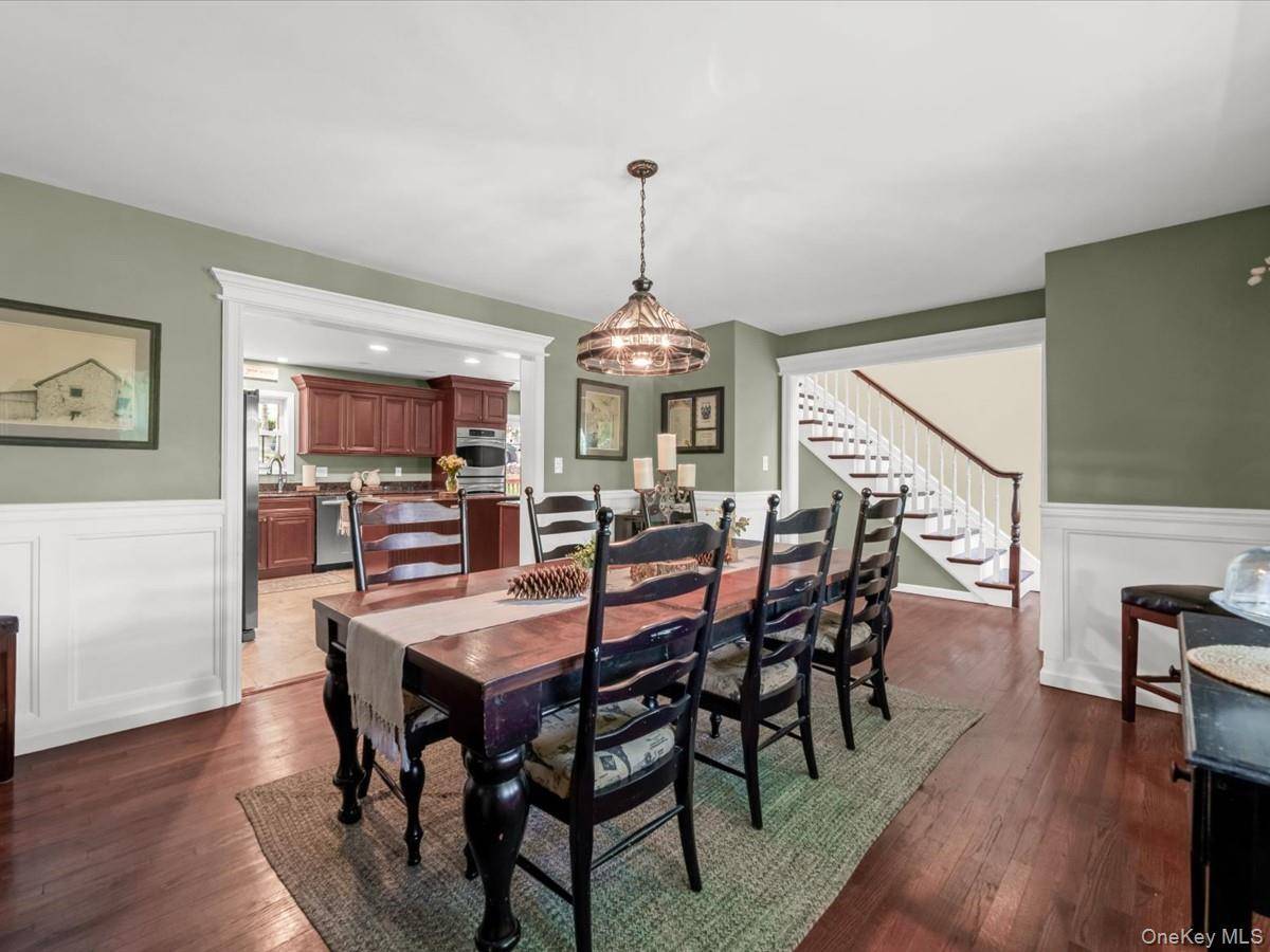 6 Bedroom Home for Sale in Shoreham - New York - USA - 5