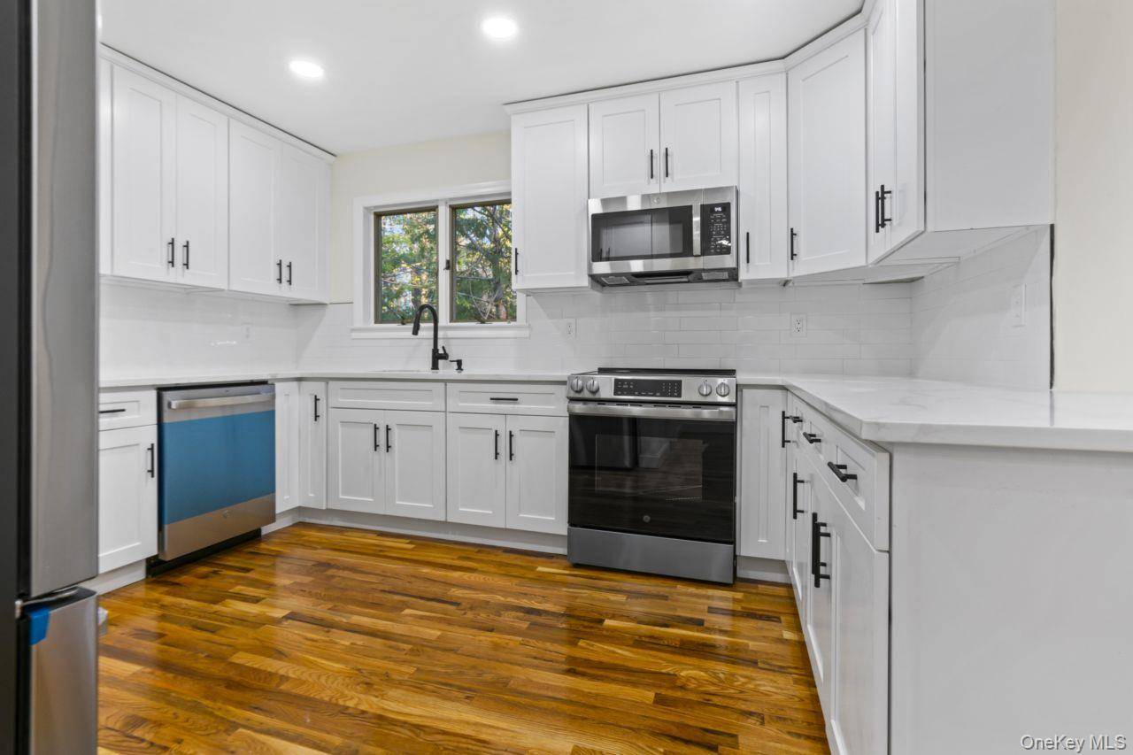 Casa com 6 Quartos à Venda em Smithtown - Nova Iorque - EUA - 7