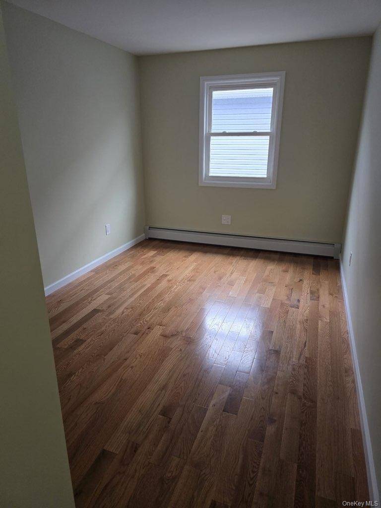 Casa de 6 Dormitorios en Venta en South Ozone Park - Nueva York - EE. UU. - 5