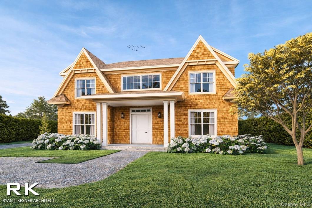 6 Bedroom Home for Sale in Southampton - NY - USA - 2