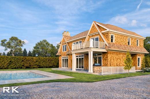 6 Bedroom Home for Sale in Southampton - NY - USA - 3