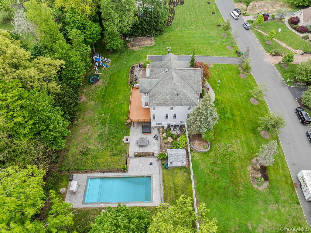 Casa com 6 Quartos à Venda em Suffern - Nova Iorque - EUA - 5