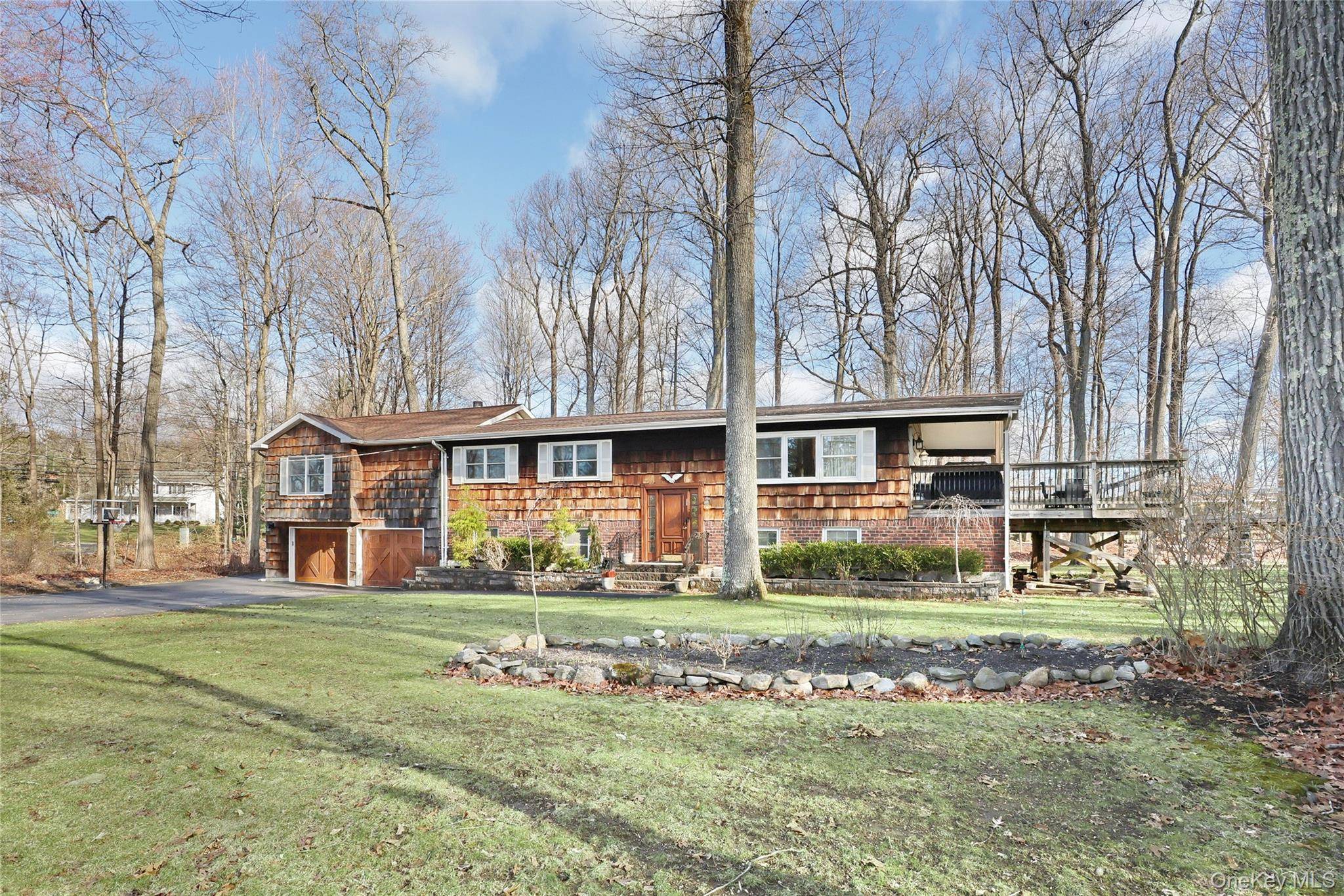 Casa com 6 Quartos à Venda em Suffern - Nova Iorque - EUA - 3