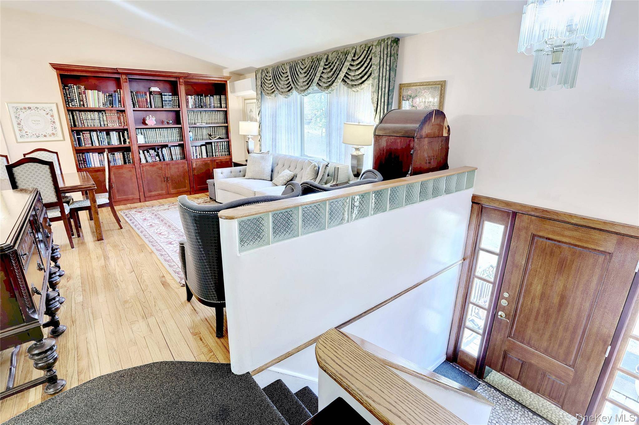 Casa com 6 Quartos à Venda em Suffern - Nova Iorque - EUA - 6