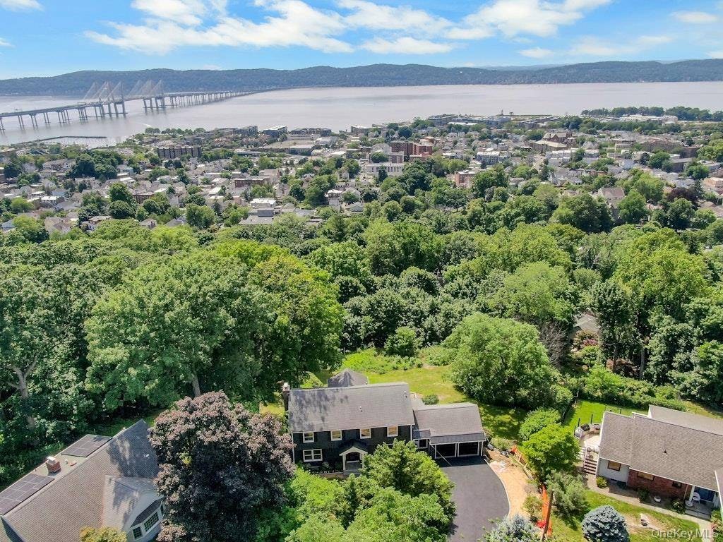 Casa com 6 Quartos à Venda em Tarrytown - Nova Iorque - EUA - 2