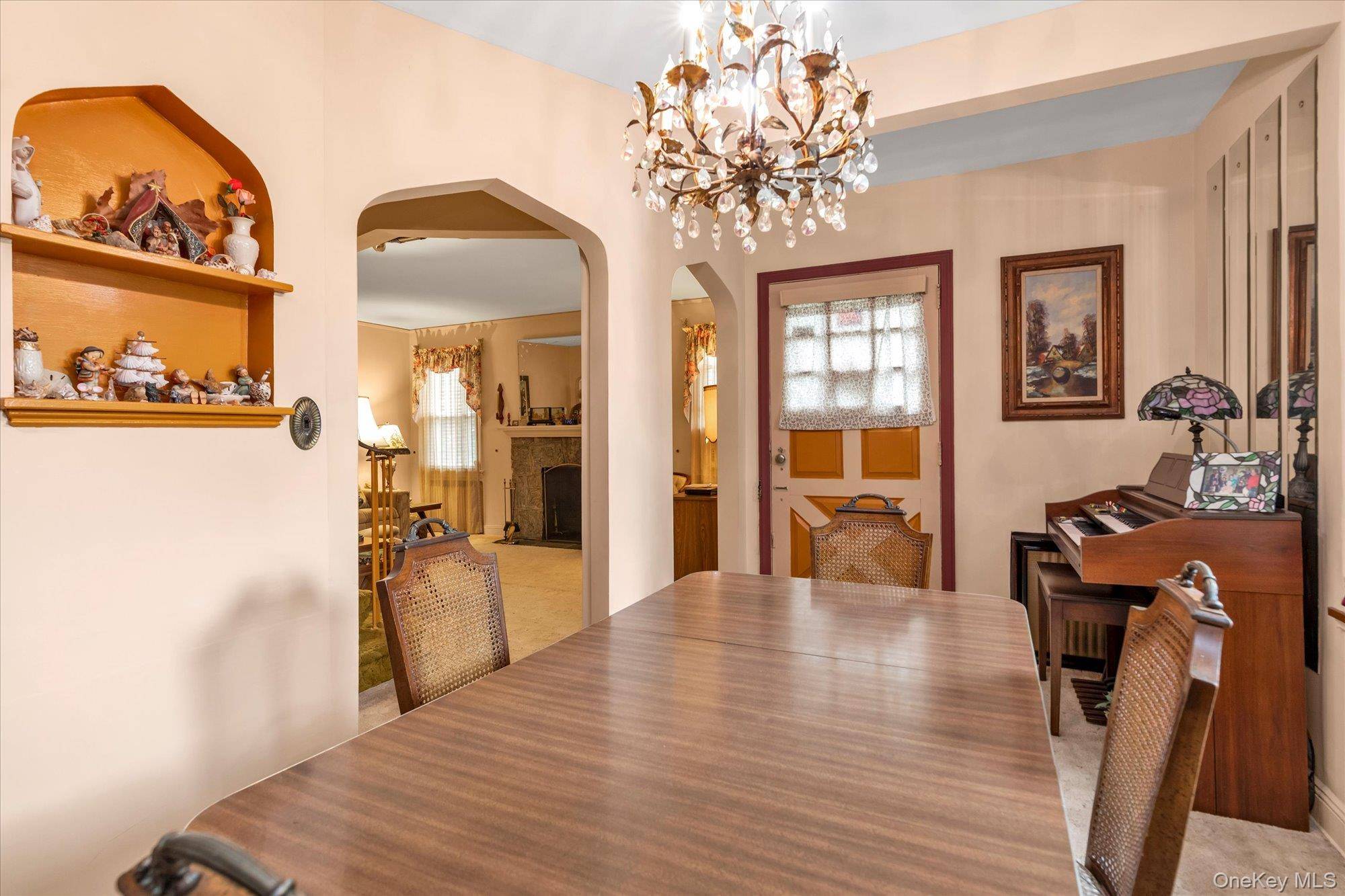 Casa de 6 Dormitorios en Venta en Valley Stream - Nueva York - EE. UU. - 3