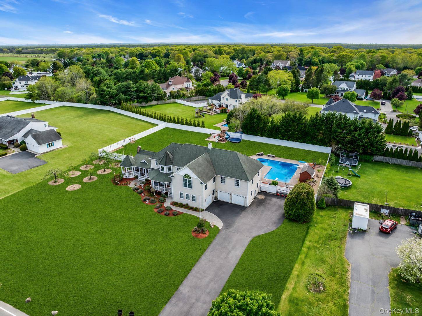 Casa de 6 Dormitorios en Venta en Wading River - Nueva York - EE. UU. - 1