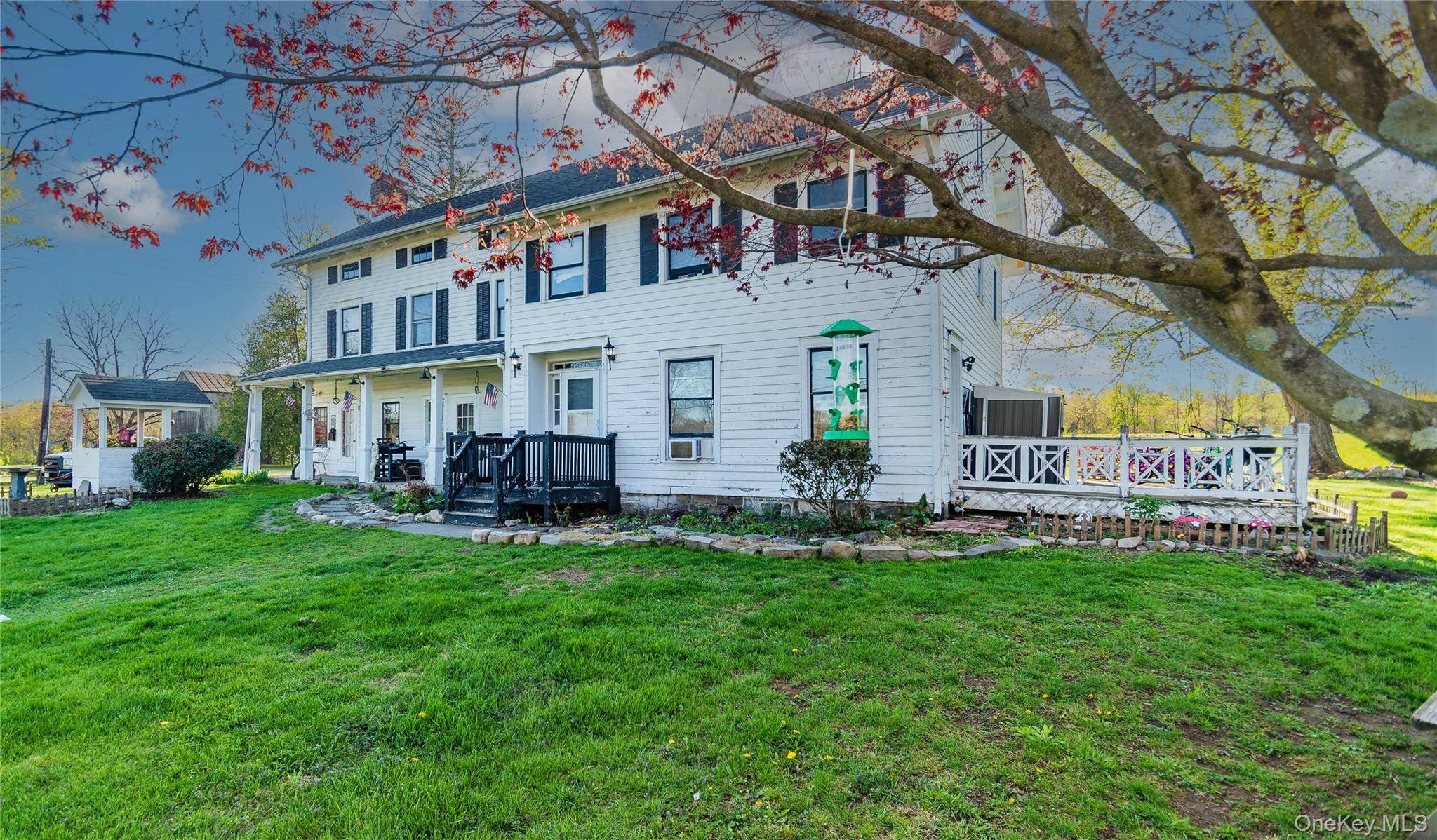 Casa com 6 Quartos à Venda em Walden - Nova Iorque - EUA - 2