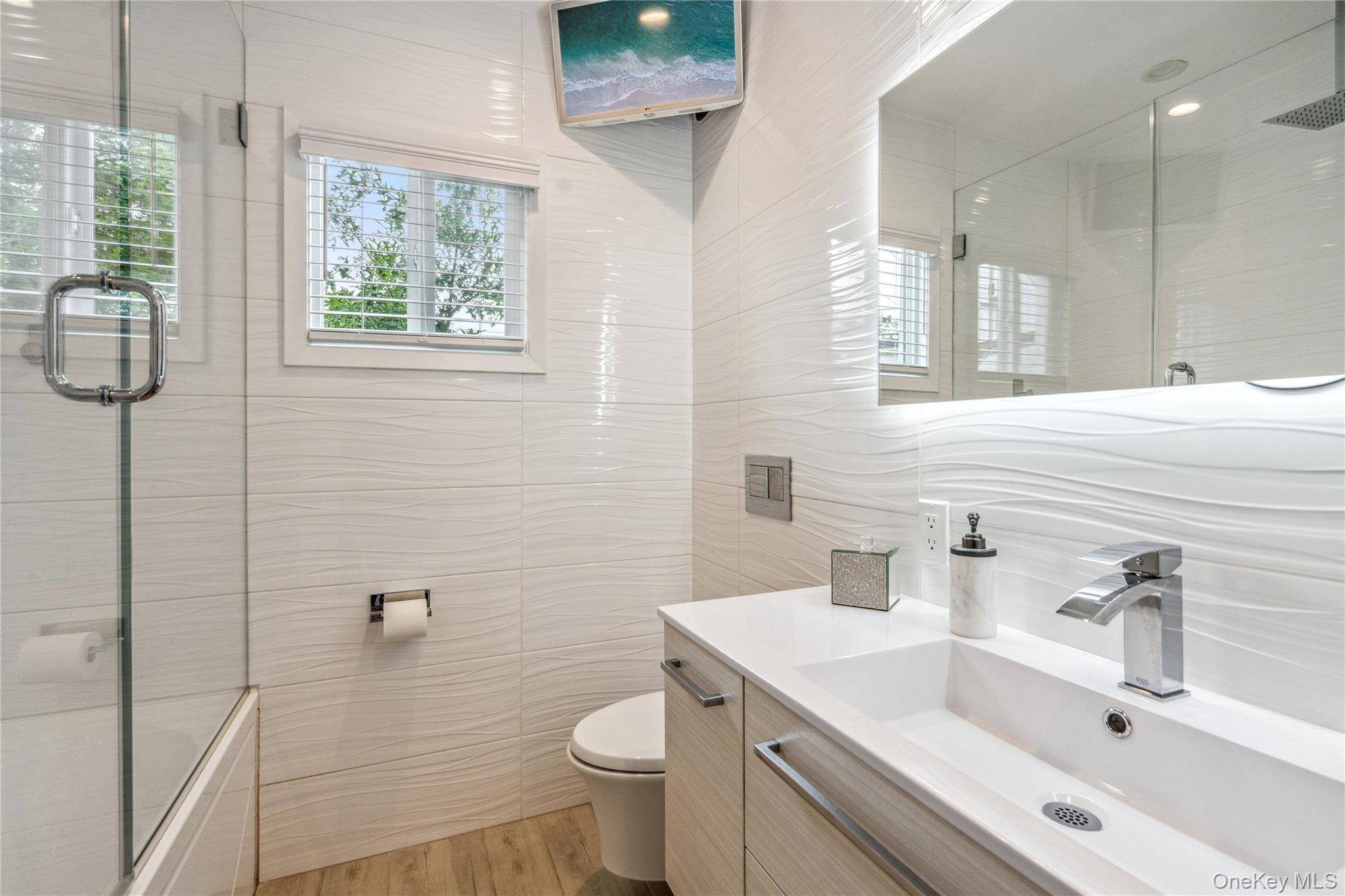 Casa com 6 Quartos à Venda em Wantagh - Nova Iorque - EUA - 5