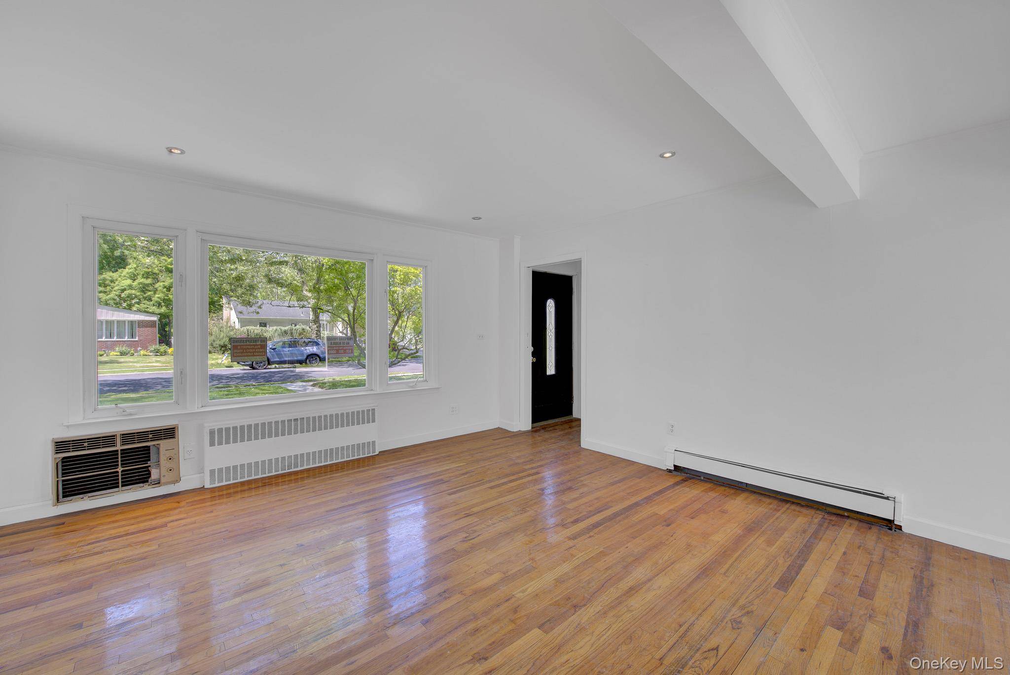 Casa com 6 Quartos à Venda em West Hempstead - Nova Iorque - EUA - 5