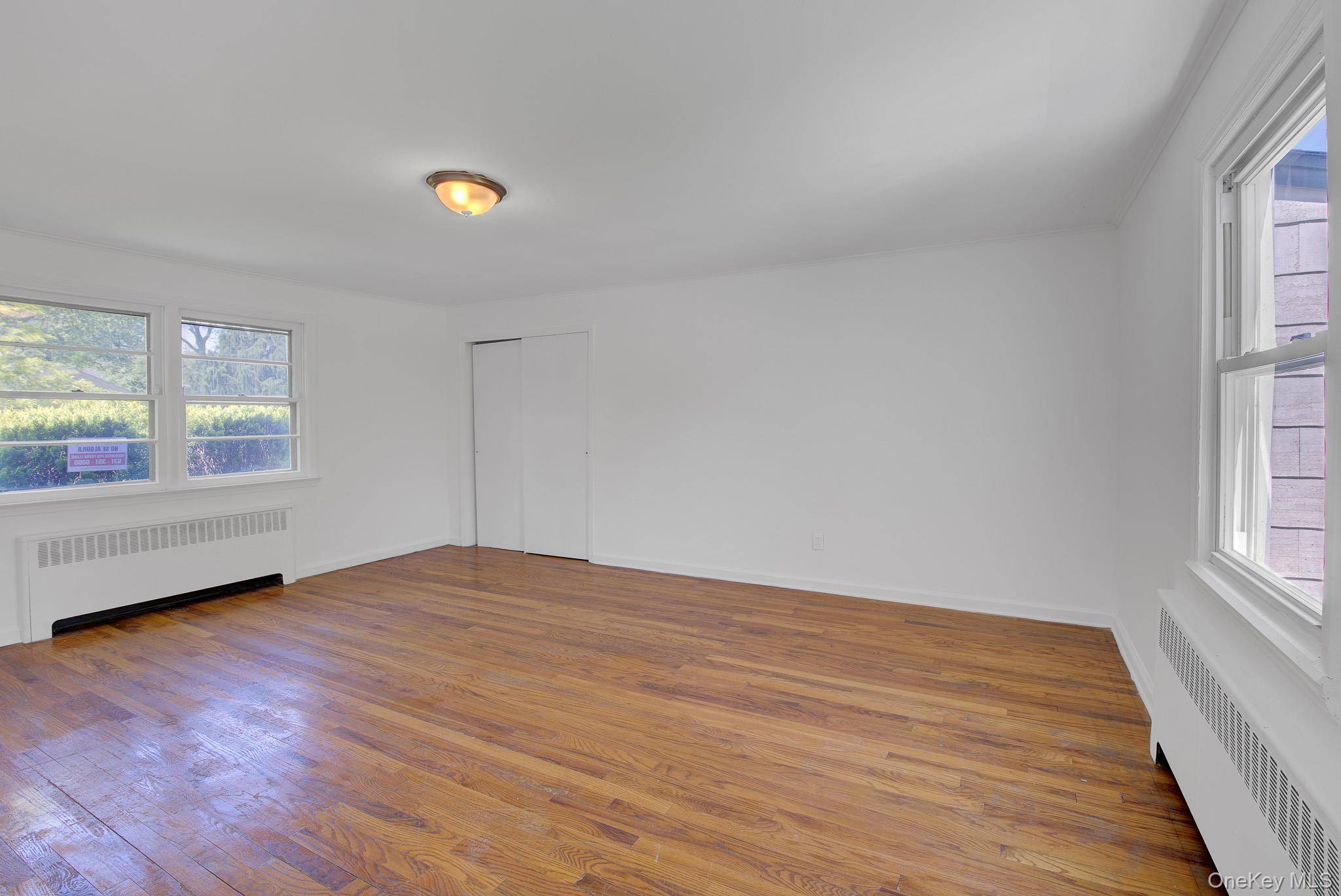 Casa com 6 Quartos à Venda em West Hempstead - Nova Iorque - EUA - 6