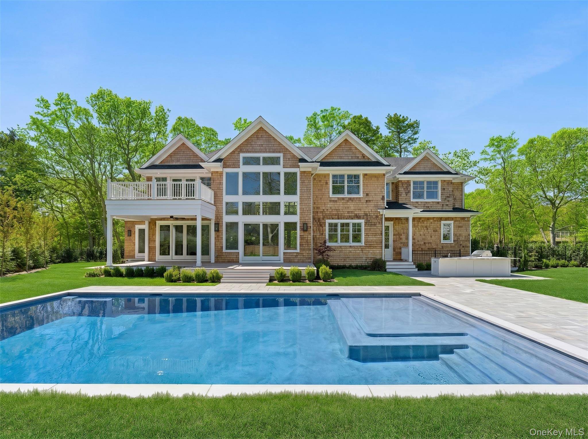 Casa de 6 Dormitorios en Venta en Westhampton Beach - Nueva York - EE. UU. - 1