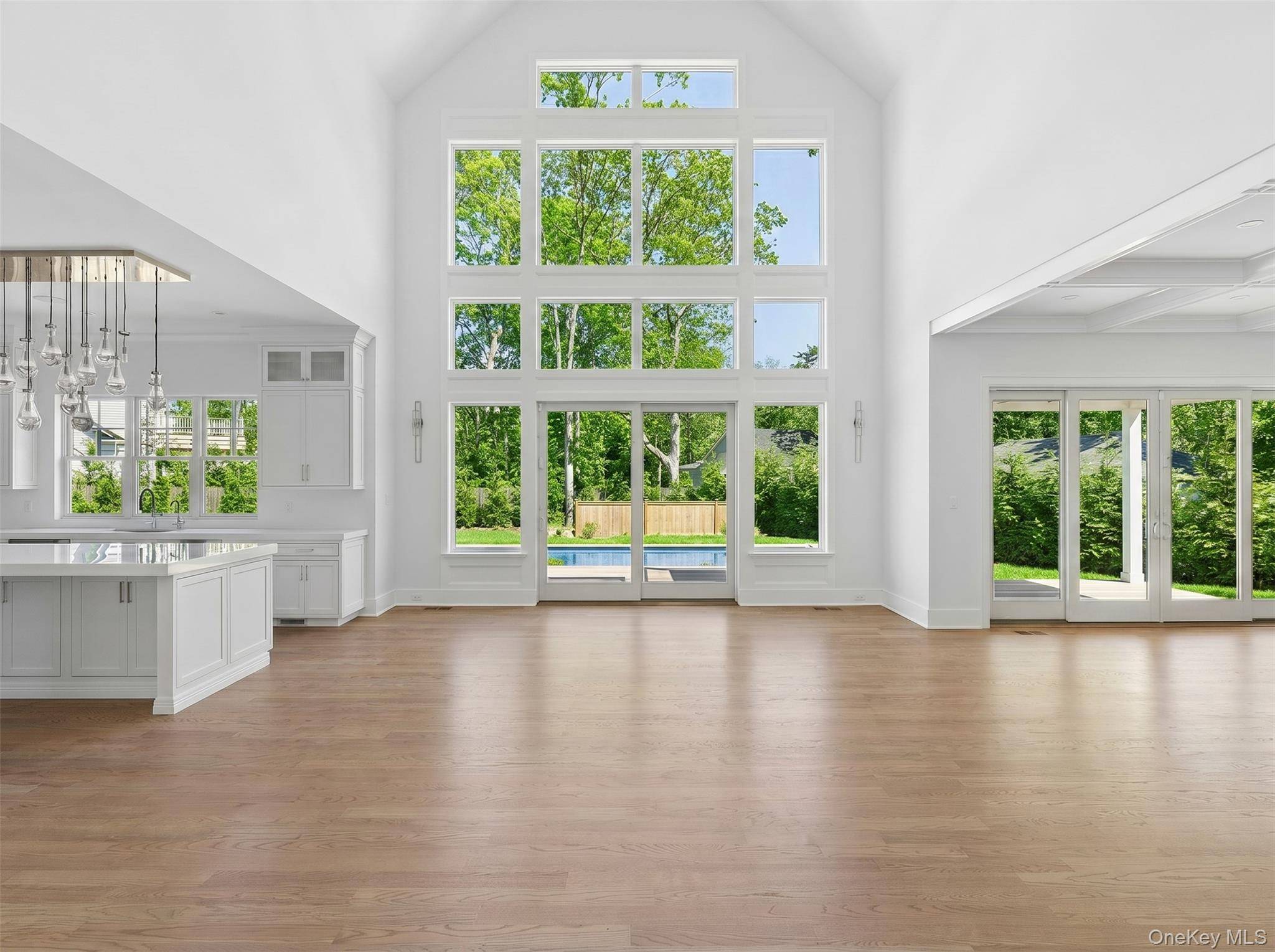 Casa de 6 Dormitorios en Venta en Westhampton Beach - Nueva York - EE. UU. - 2