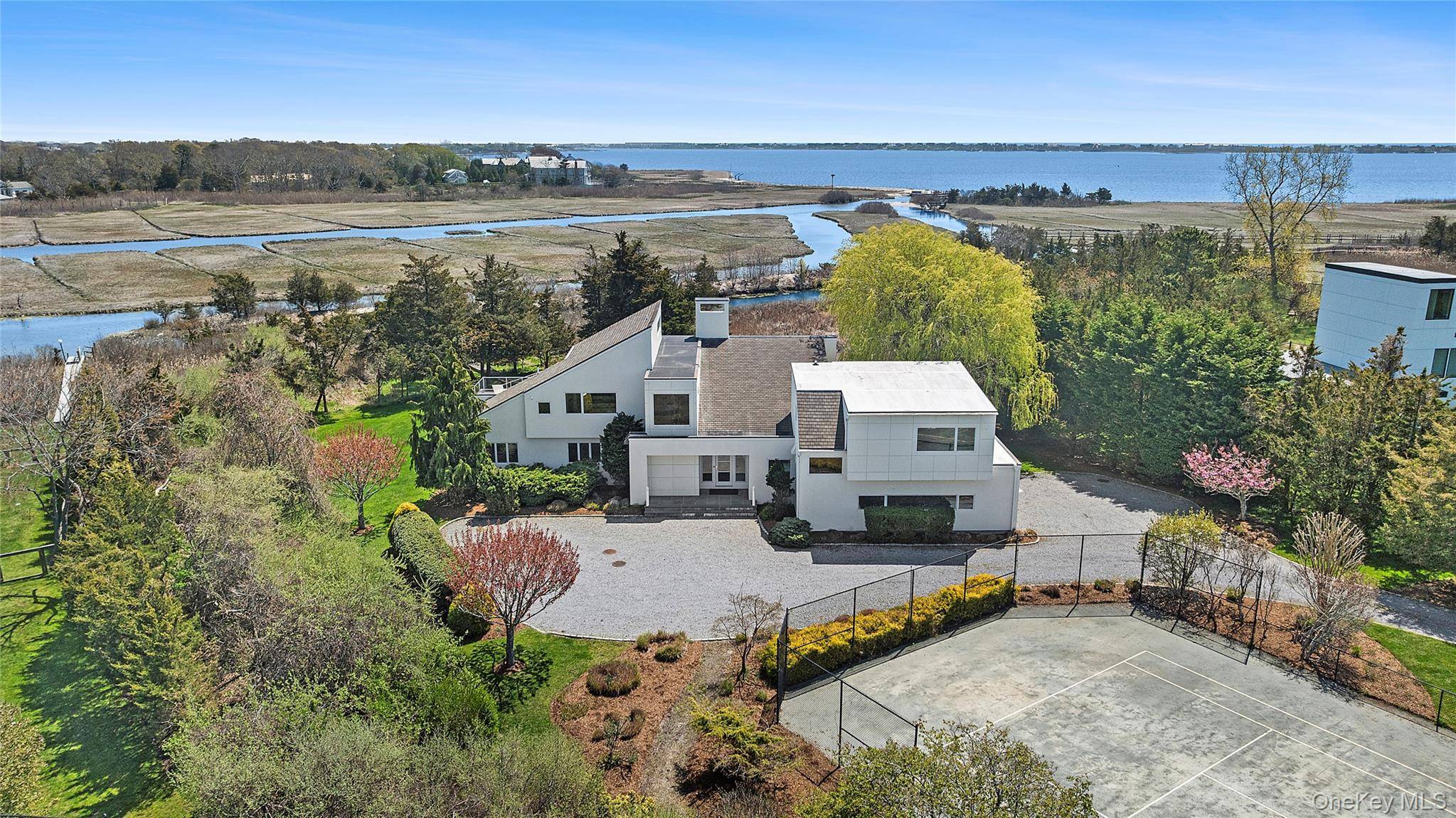 Casa com 6 Quartos à Venda em Westhampton - Nova Iorque - EUA - 1