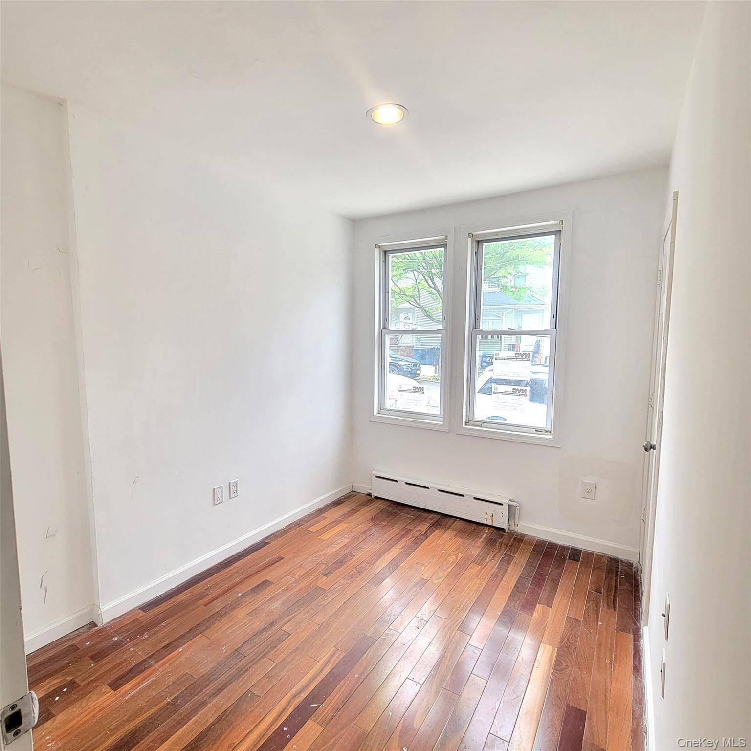 Casa com 6 Quartos à Venda em Woodside - Nova Iorque - EUA - 5