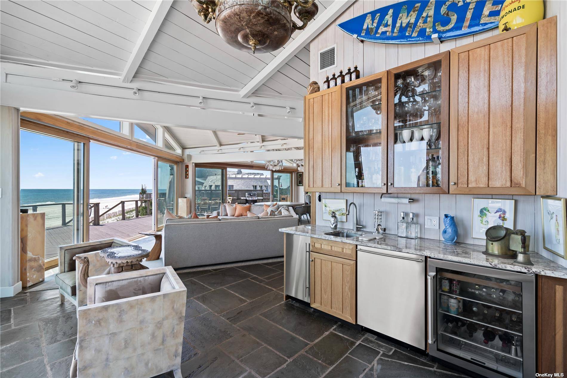 7 Bedroom Oceanfront Home for Sale in Quogue, NY, USA - 5