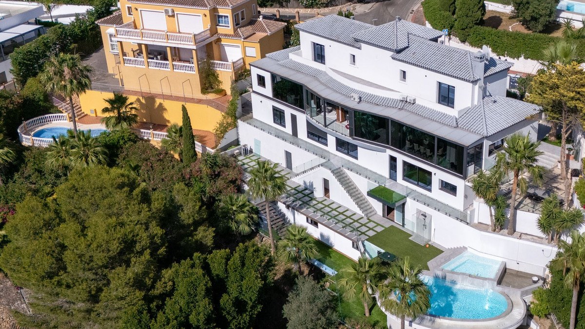Casa com 7 Quartos à Venda em Benalmádena - Costa del Sol - 2