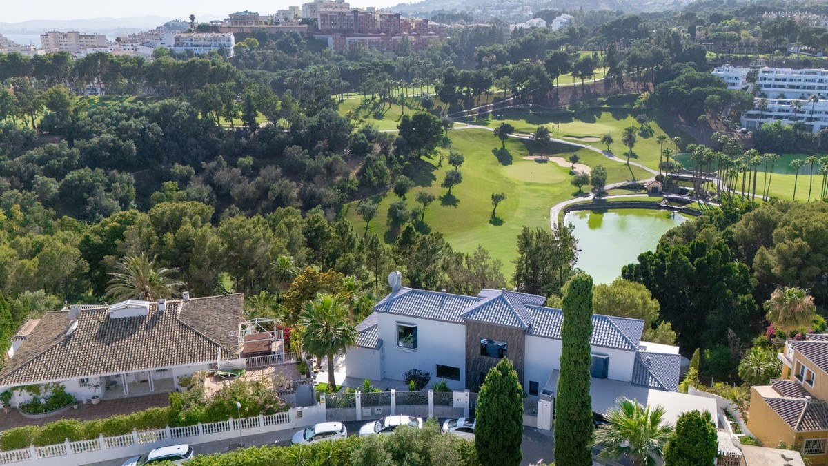 Casa com 7 Quartos à Venda em Benalmádena - Costa del Sol - 3