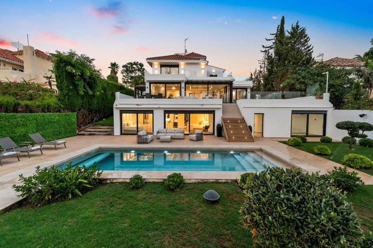 Casa com 7 Quartos à Venda em Benalmádena - Costa del Sol - 7