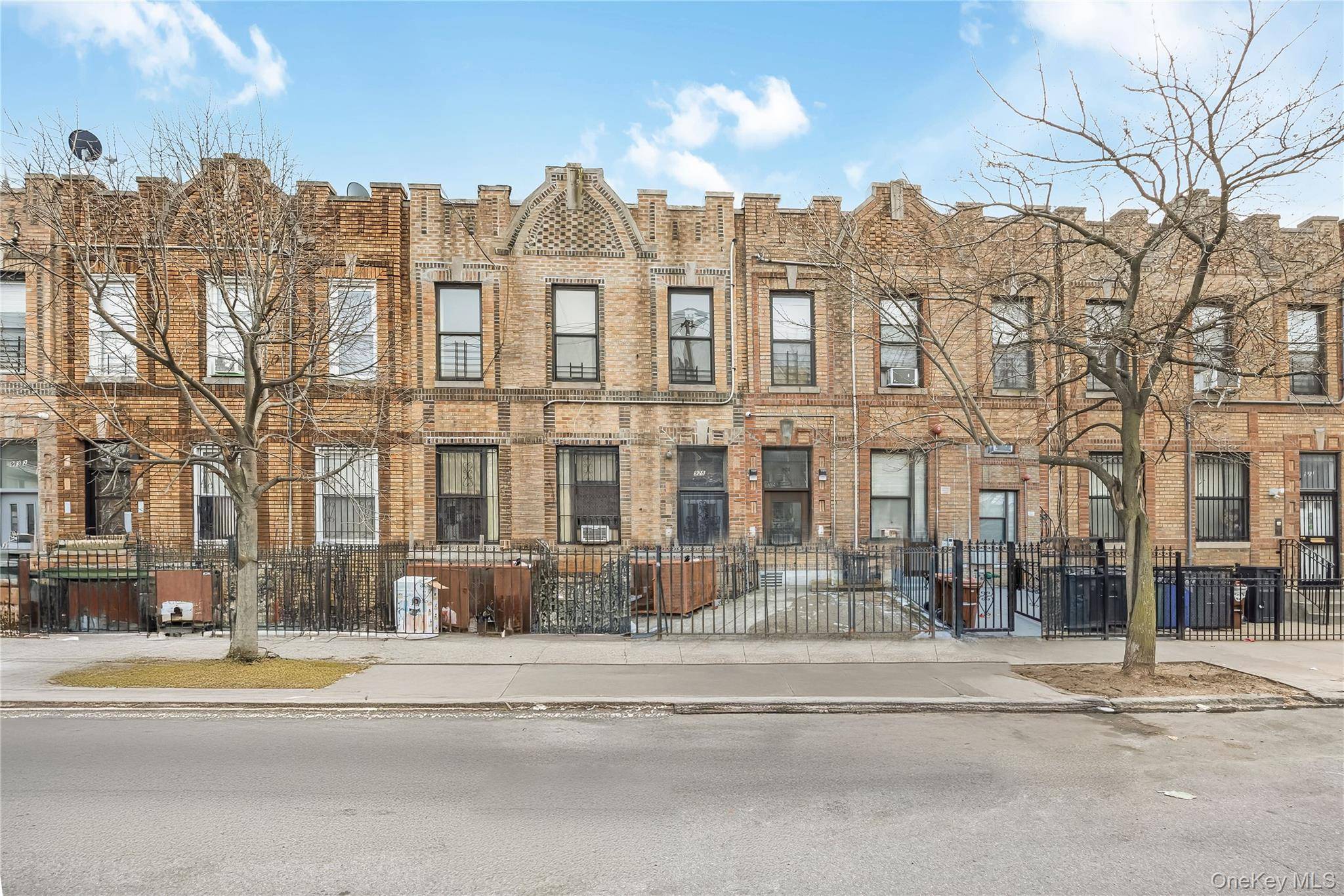 Casa com 7 Quartos à Venda em Brooklyn - Nova Iorque - EUA - 1