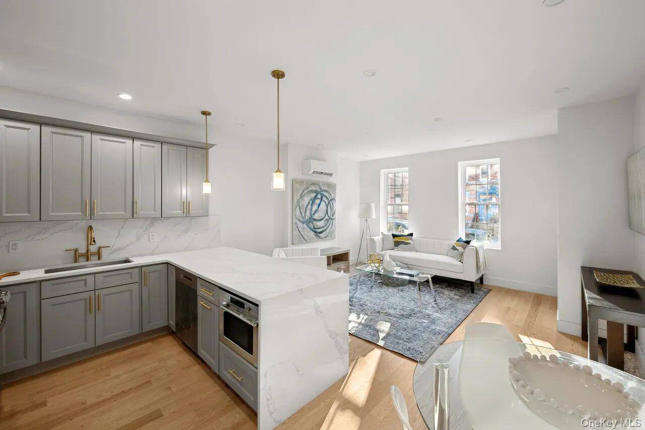 Casa com 7 Quartos à Venda em Brooklyn - Nova Iorque - EUA - 3