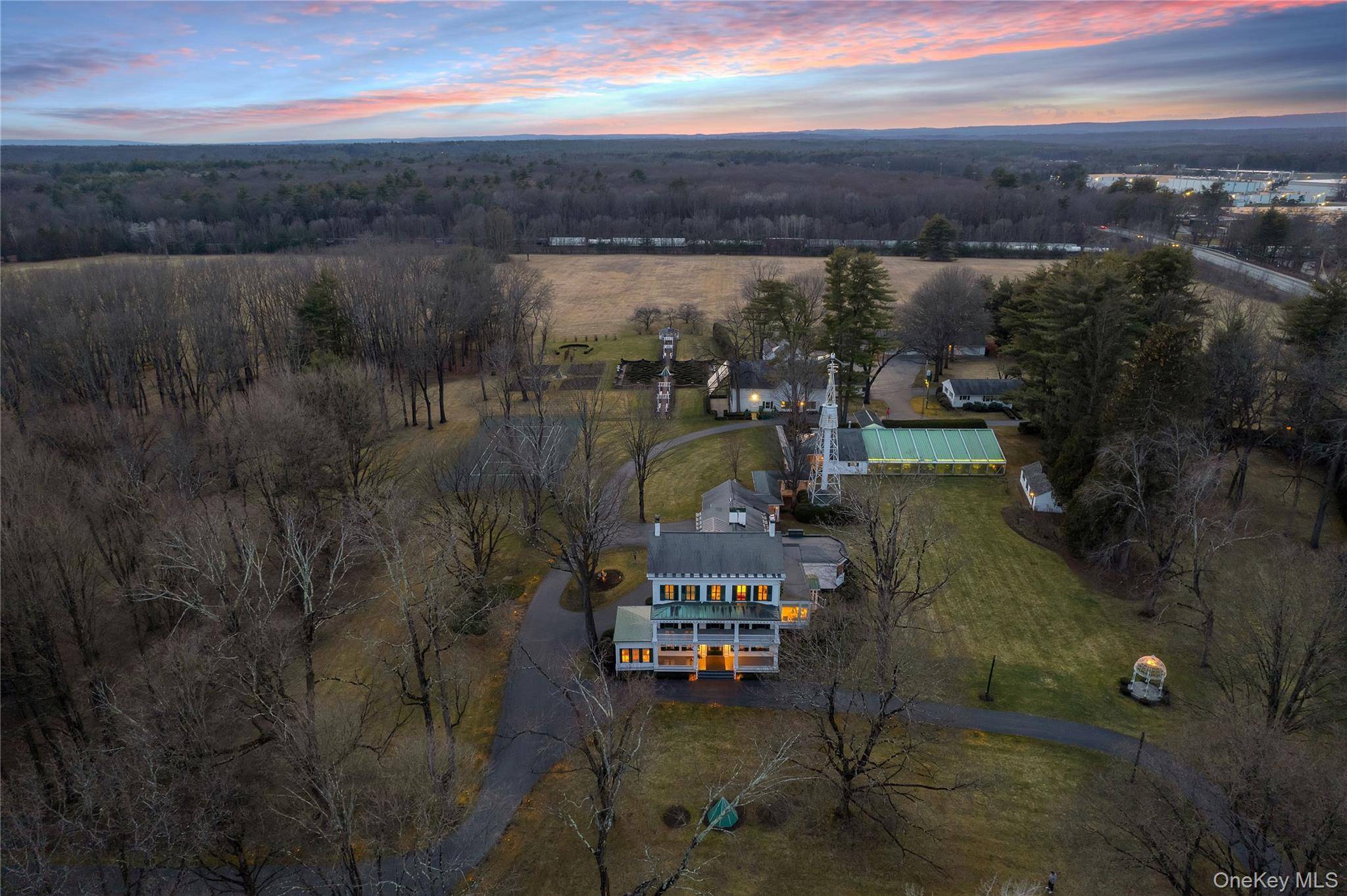 Maison de 7 Chambres à Vendre - Appelez l'Agent Immobilier - NY - USA - 4