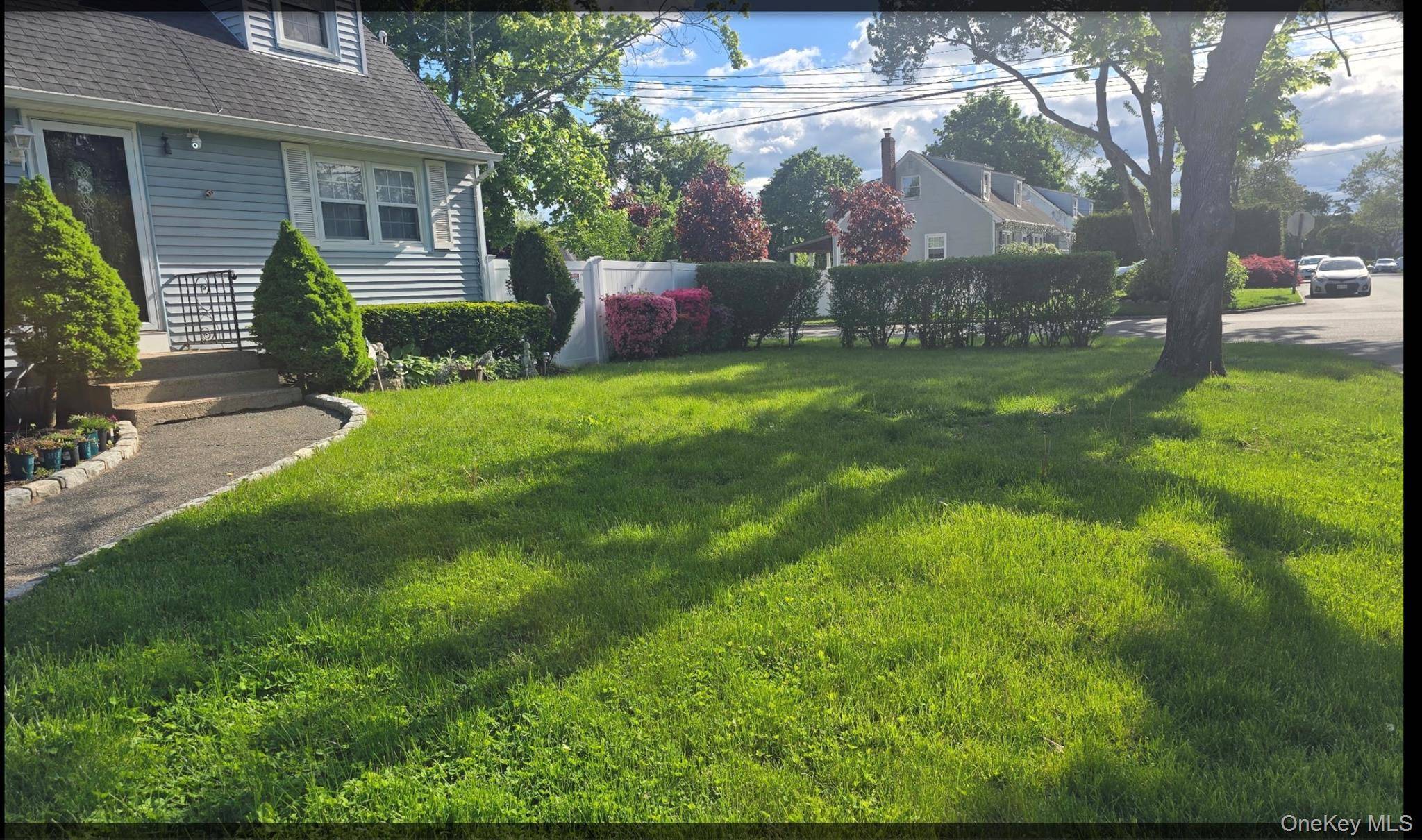 Casa de 7 Dormitorios en Venta en Central Islip - Nueva York - EE. UU. - 2