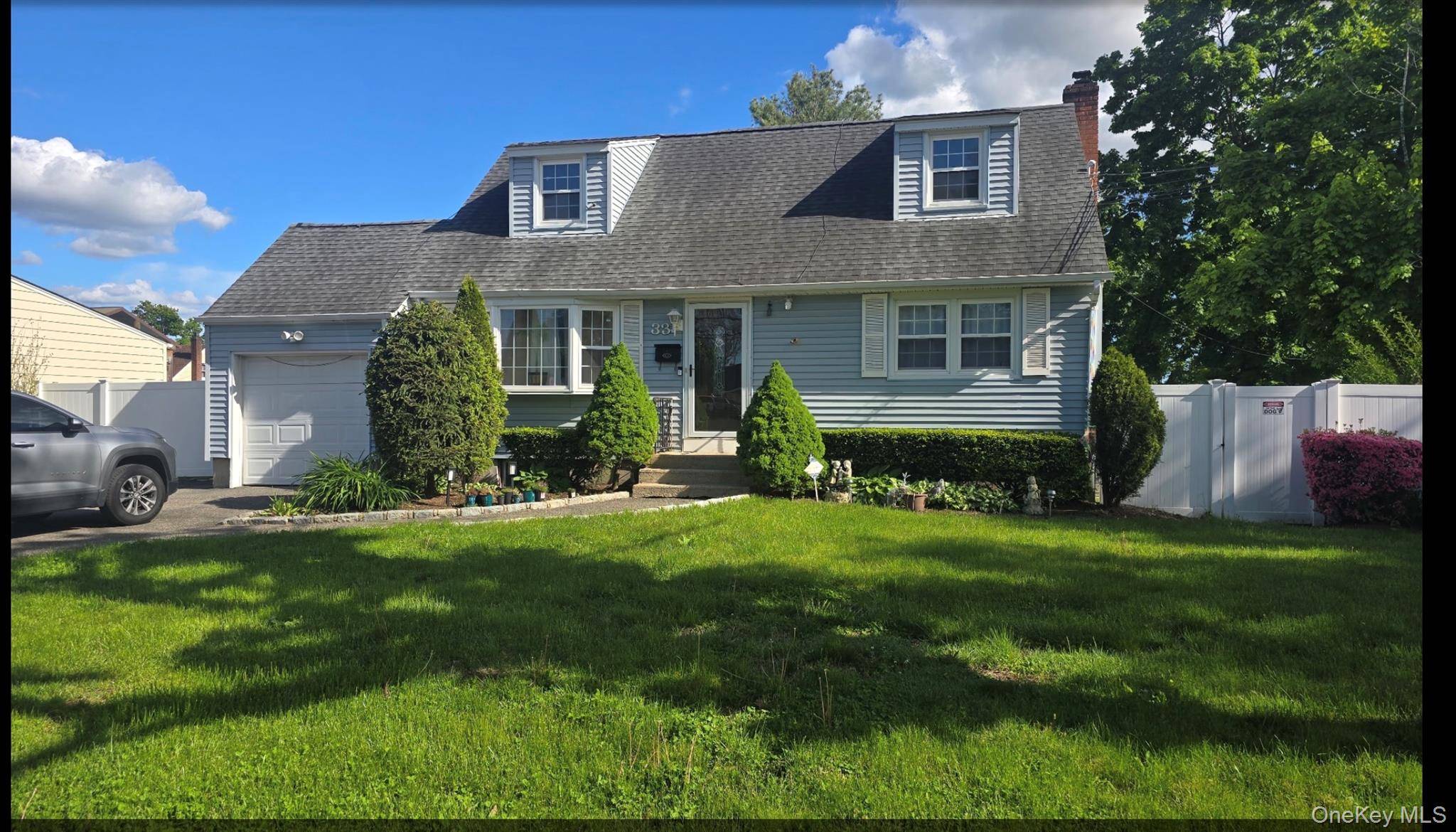 Casa de 7 Dormitorios en Venta en Central Islip - Nueva York - EE. UU. - 3