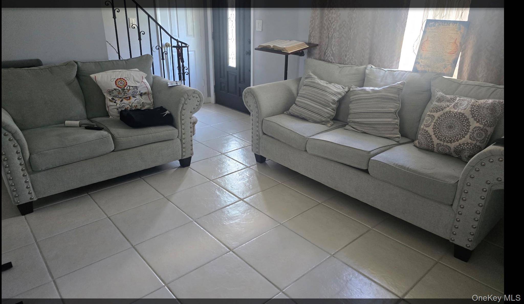 Casa de 7 Dormitorios en Venta en Central Islip - Nueva York - EE. UU. - 4