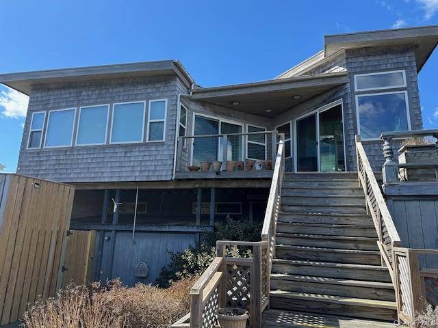 Casa com 7 Quartos à Venda em Cherry Grove - Nova Iorque - EUA - 1