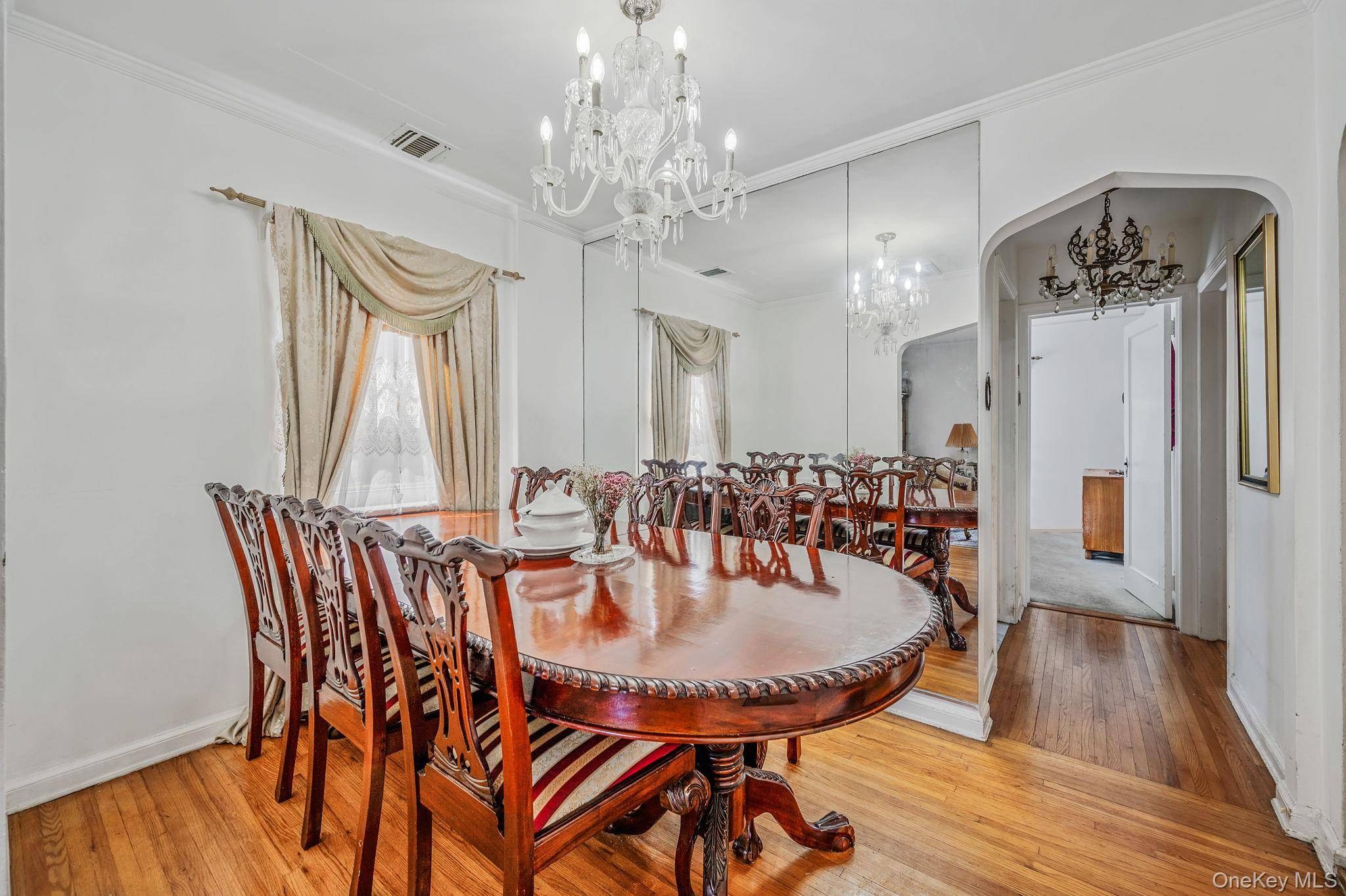 Casa com 7 Quartos à Venda em Elmont - Nova Iorque - EUA - 6