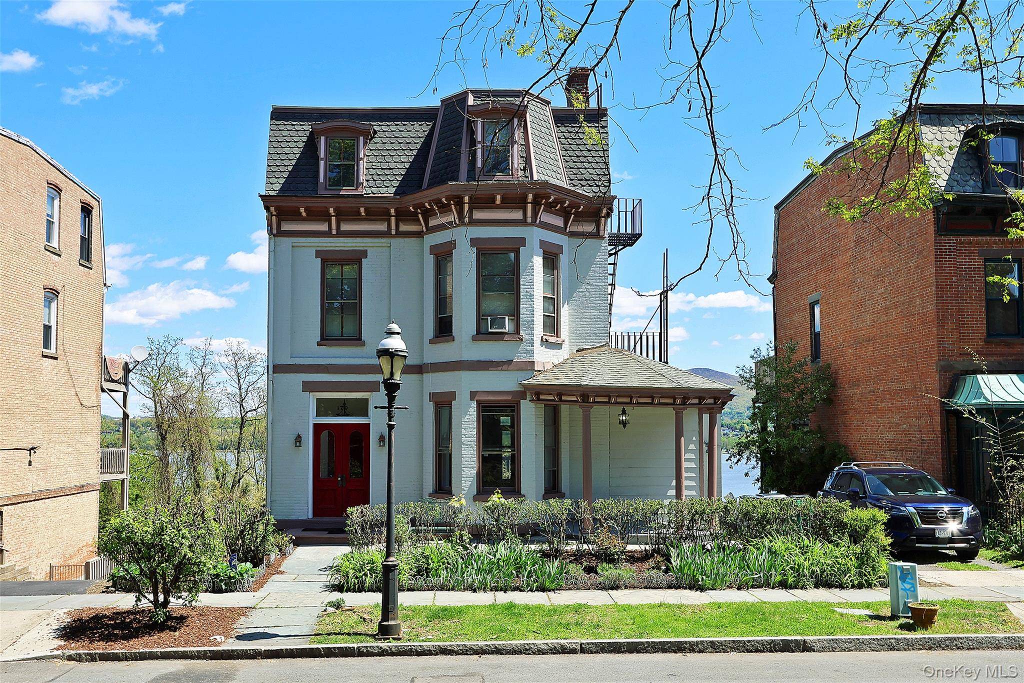 Casa de 7 Dormitorios en Venta en Newburgh - Nueva York - EE. UU. - 1