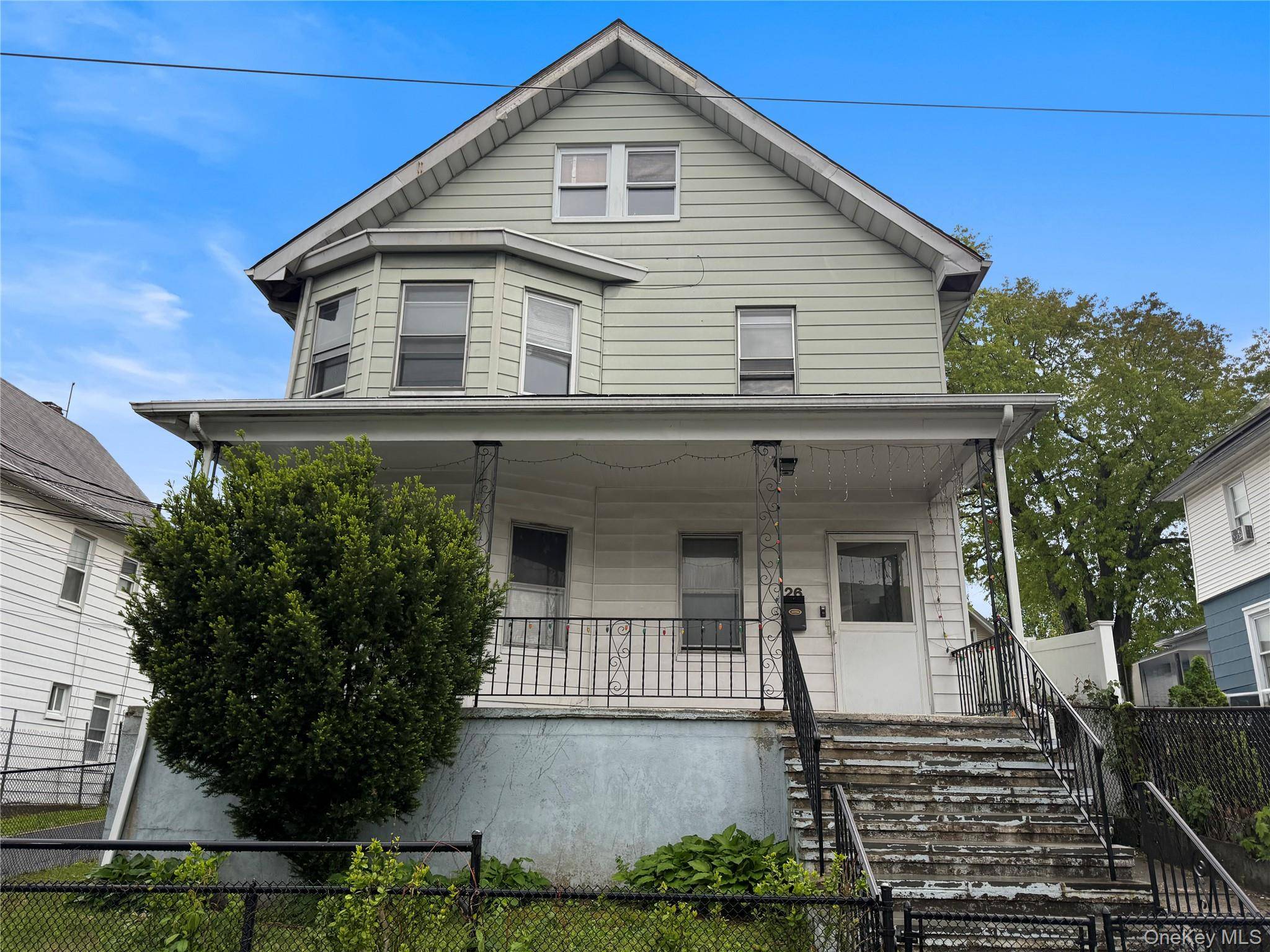 Casa com 7 Quartos à Venda em Port Chester - Nova Iorque - EUA - 2