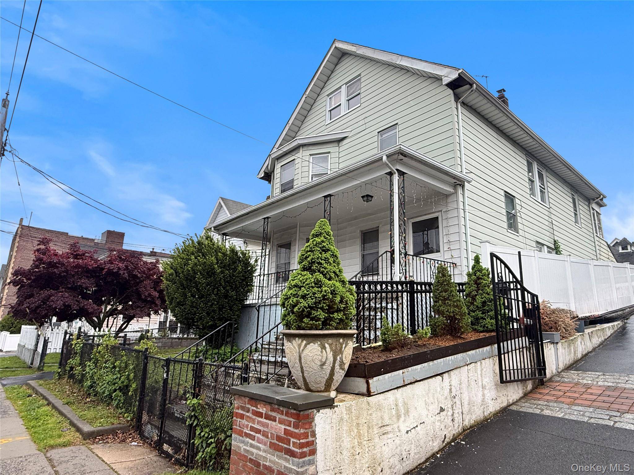 Casa com 7 Quartos à Venda em Port Chester - Nova Iorque - EUA - 3