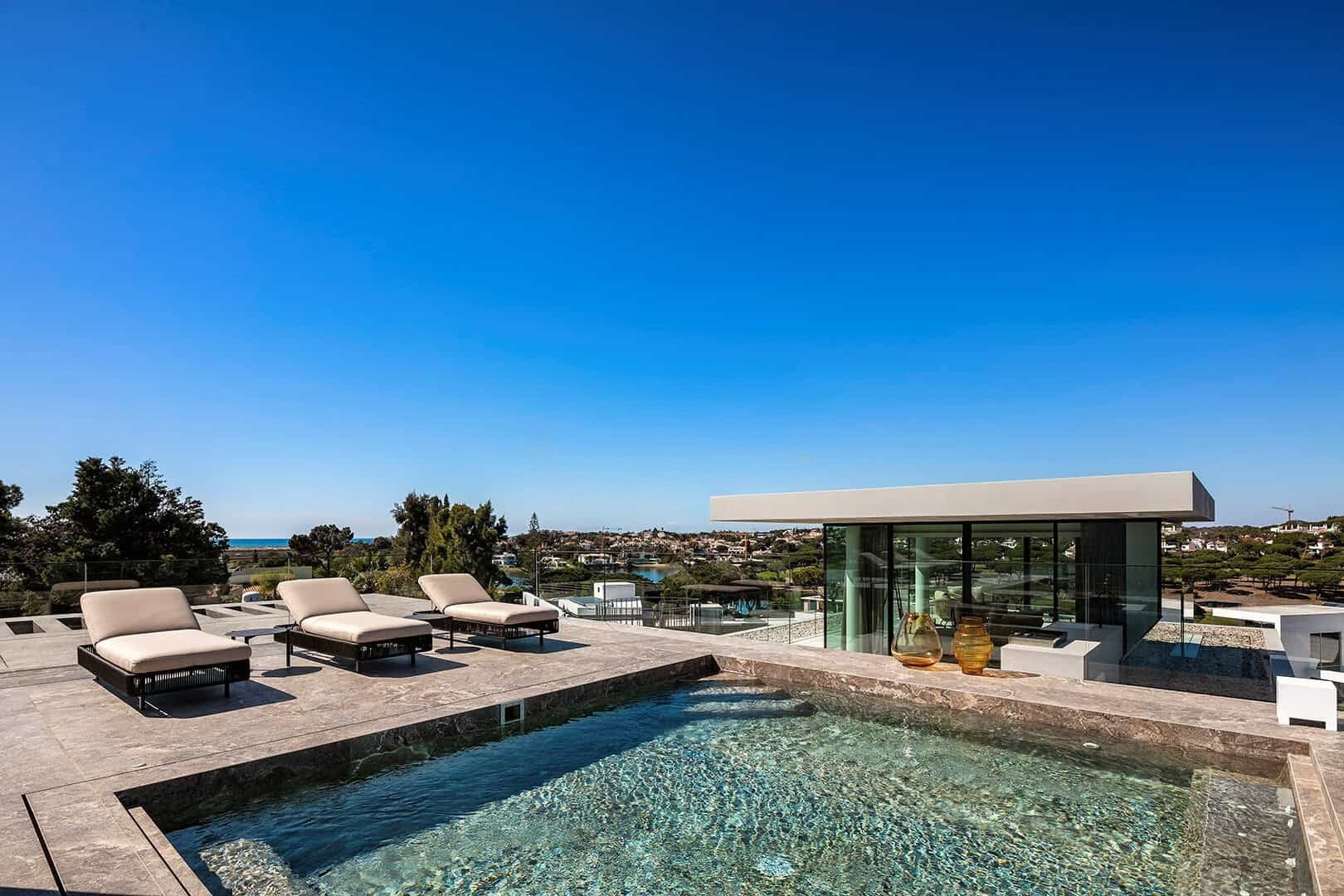 Casa com 7 Quartos à Venda em Portugal - EUA - 3