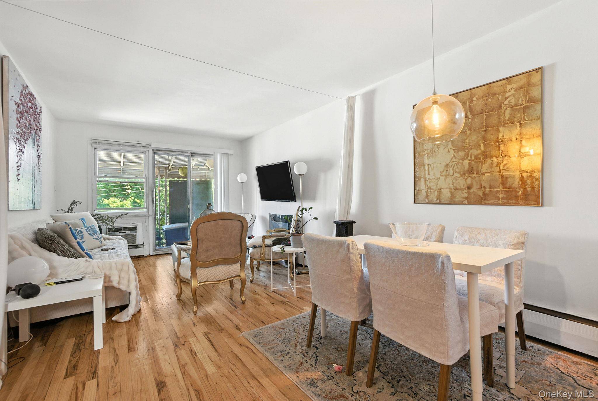 Casa de 7 Dormitorios en Venta en Rego Park - Nueva York - EE. UU. - 6
