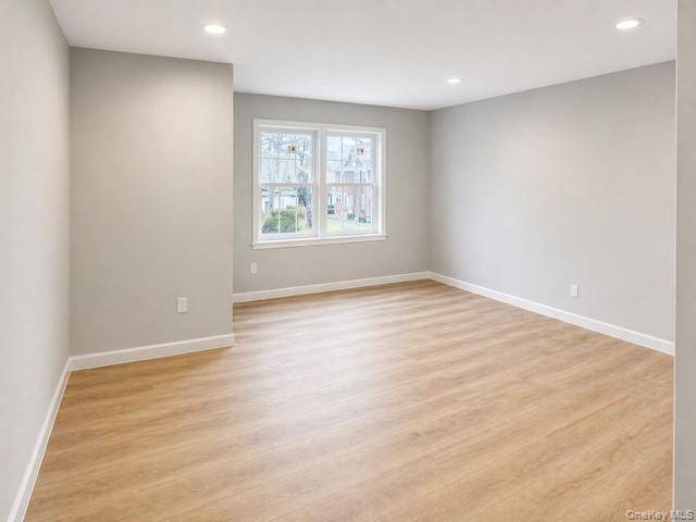 Casa de 7 Dormitorios en Venta en Riverhead - Nueva York - EE. UU. - 6