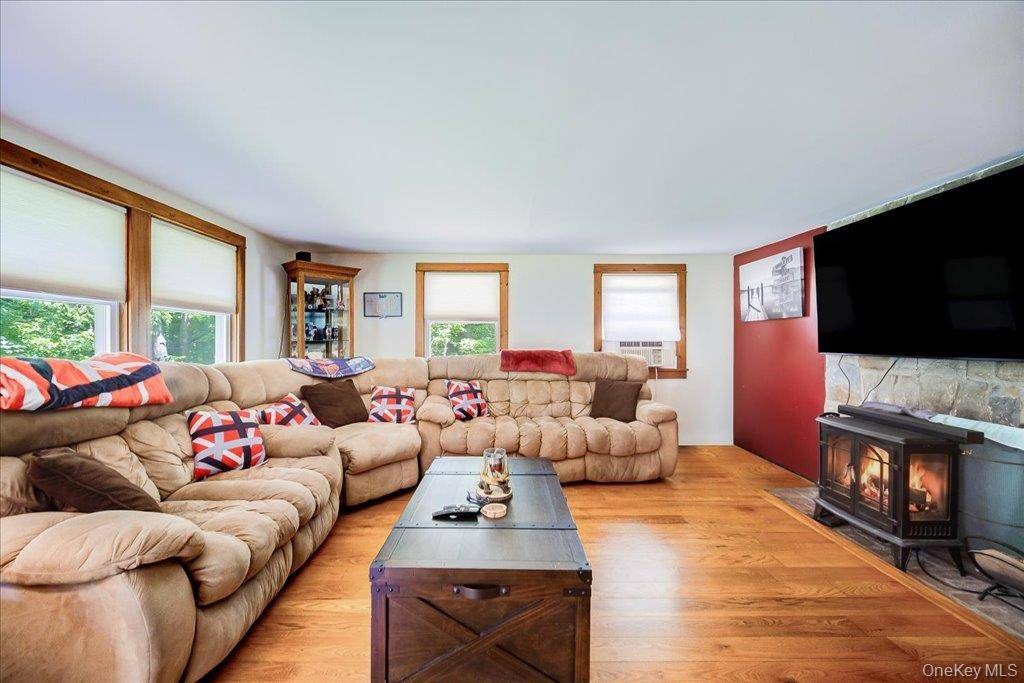 Casa de 7 Dormitorios en Venta en Salt Point - Nueva York - EE. UU. - 8
