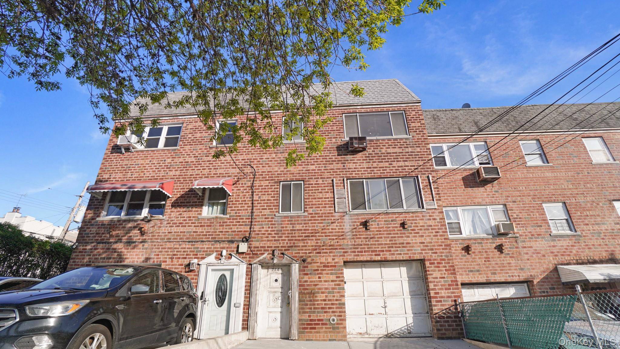 Casa com 8 Quartos à Beira-Mar à Venda em Bronx - Nova Iorque - EUA - 3