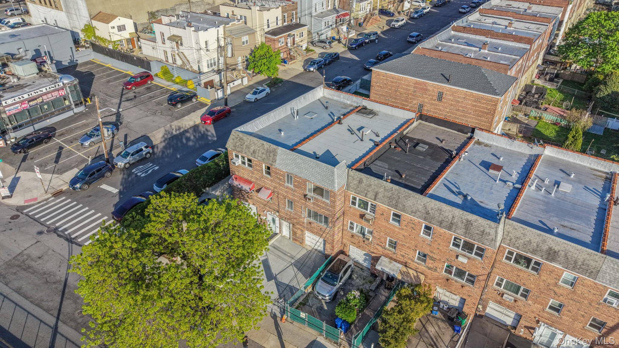 Casa com 8 Quartos à Beira-Mar à Venda em Bronx - Nova Iorque - EUA - 4