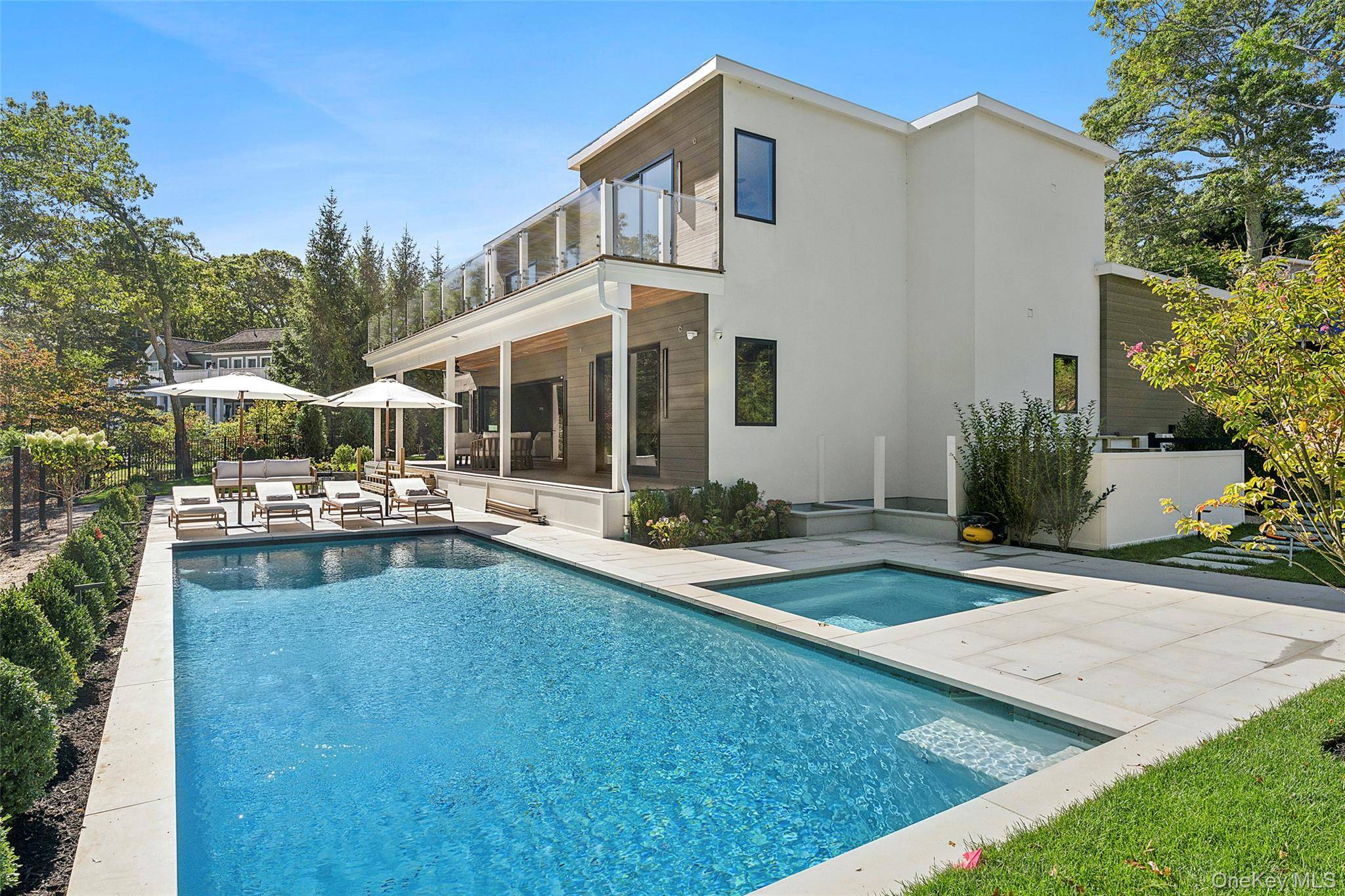 Casa de 8 Dormitorios Frente al Mar en Venta en East Hampton - NY - EE. UU. - 3