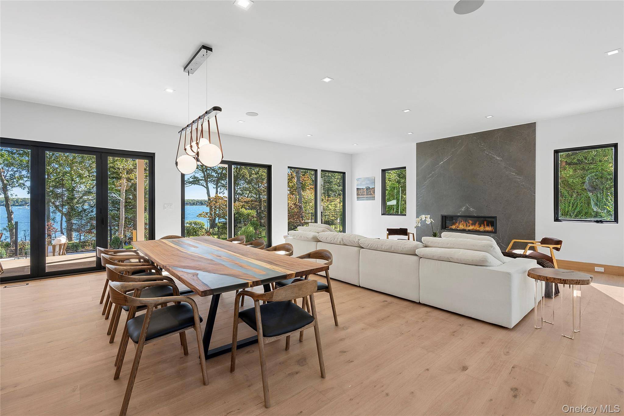 Casa de 8 Dormitorios Frente al Mar en Venta en East Hampton - NY - EE. UU. - 4