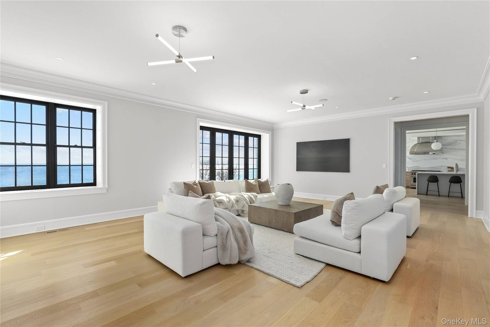 Casa com 8 Quartos à Beira-Mar à Venda em Mamaroneck, NY, EUA - 8