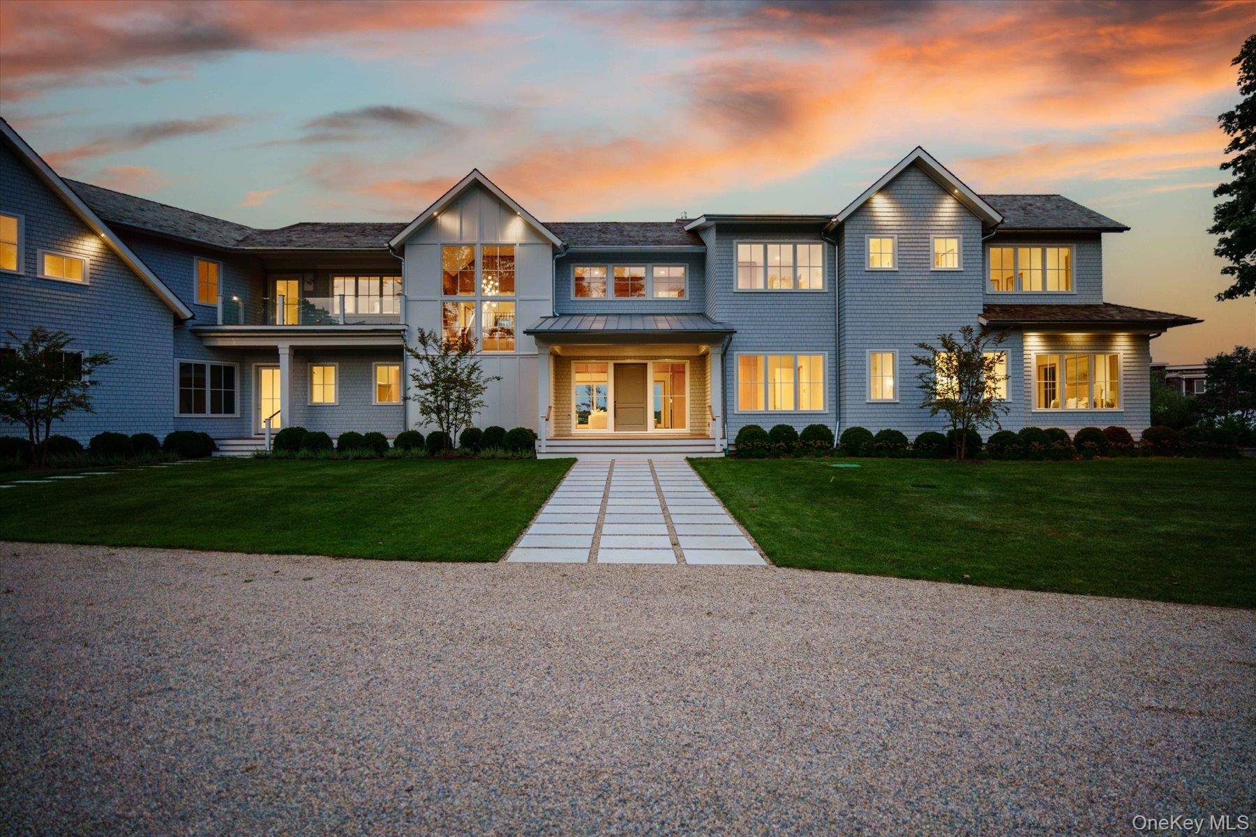 Casa com 8 Quartos à Beira-Mar à Venda em Quiogue, NY, EUA - 4